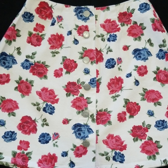 Beautiful VTG Jean Skirt - Picture 5 of 8